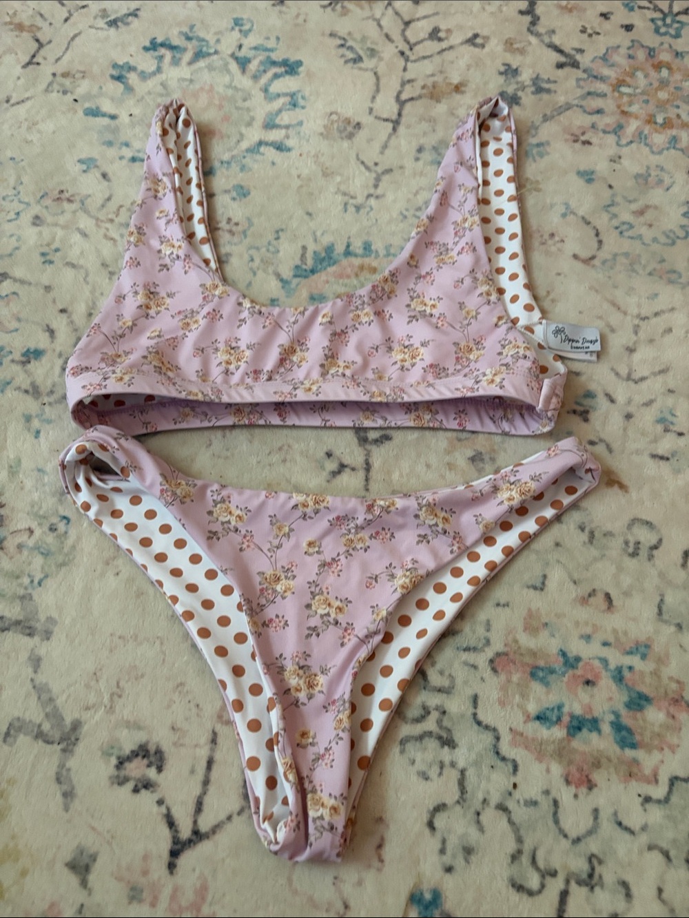 Dippin' Daisy's Golden Rose Pink Floral Festival Bikini Top and bottoms. Medium